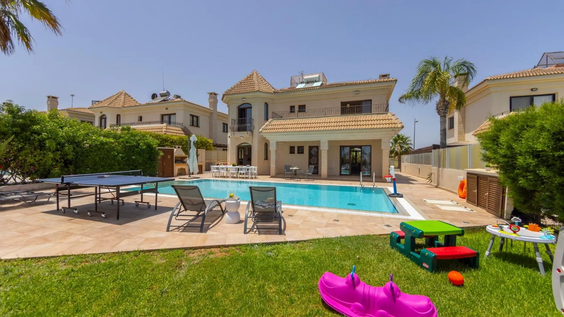 Sunnyvillas: 4Br Seafront Villa*Private Pool*Bw44 Protaras Villa